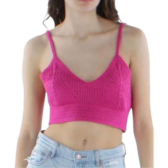 AQUA Bloomingdale's Large Crochet Fucshia  Crop Top - Picture 1 of 4